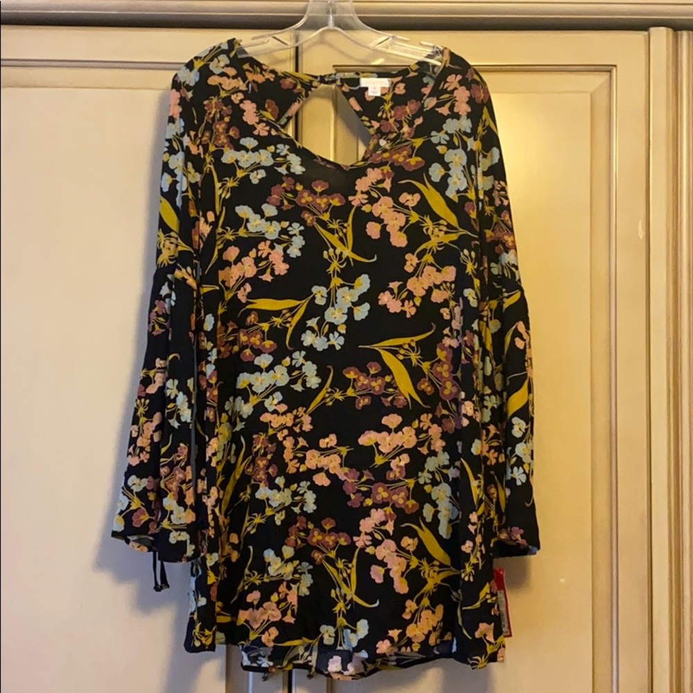 Floral shift dress with bell sleeves new with tags